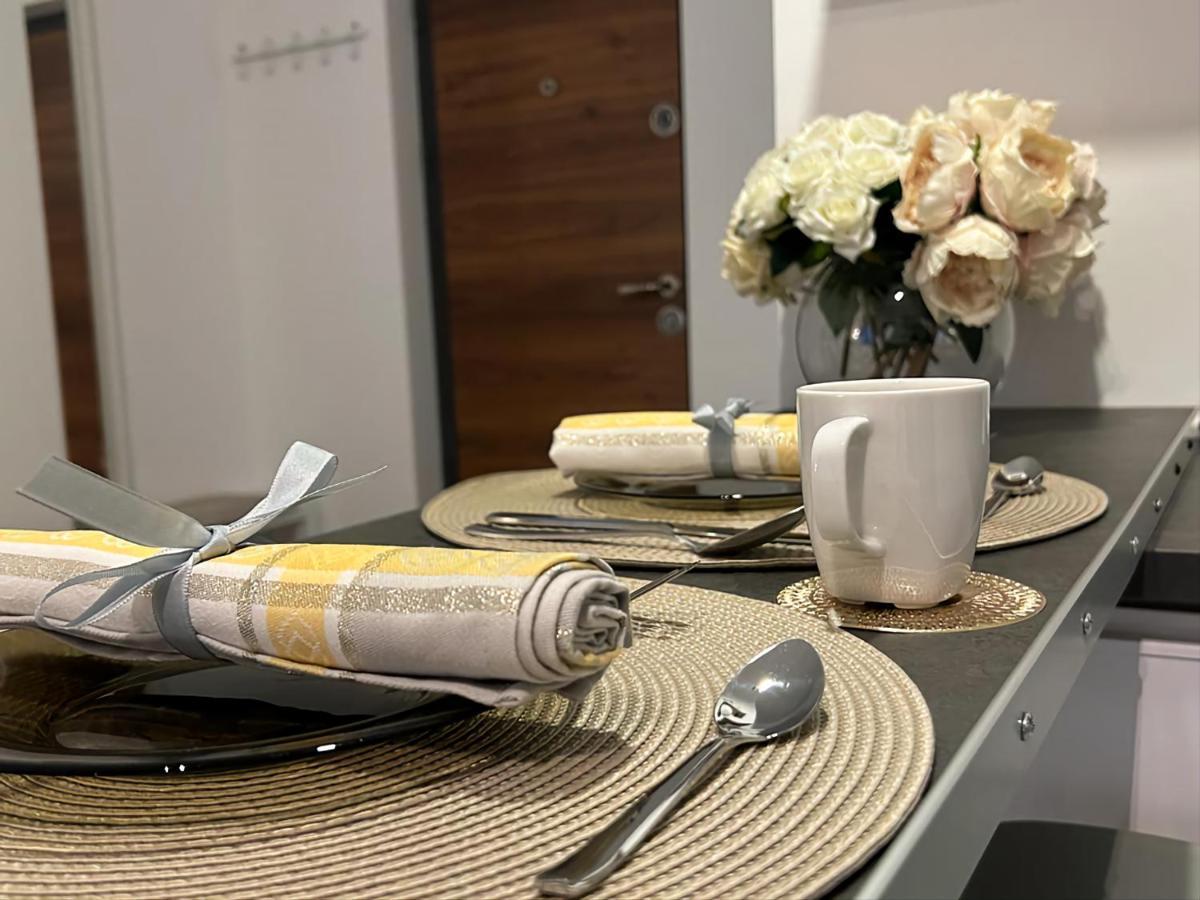 Luxury Mansion Apartment บูคาเรสต์ ภายนอก รูปภาพ