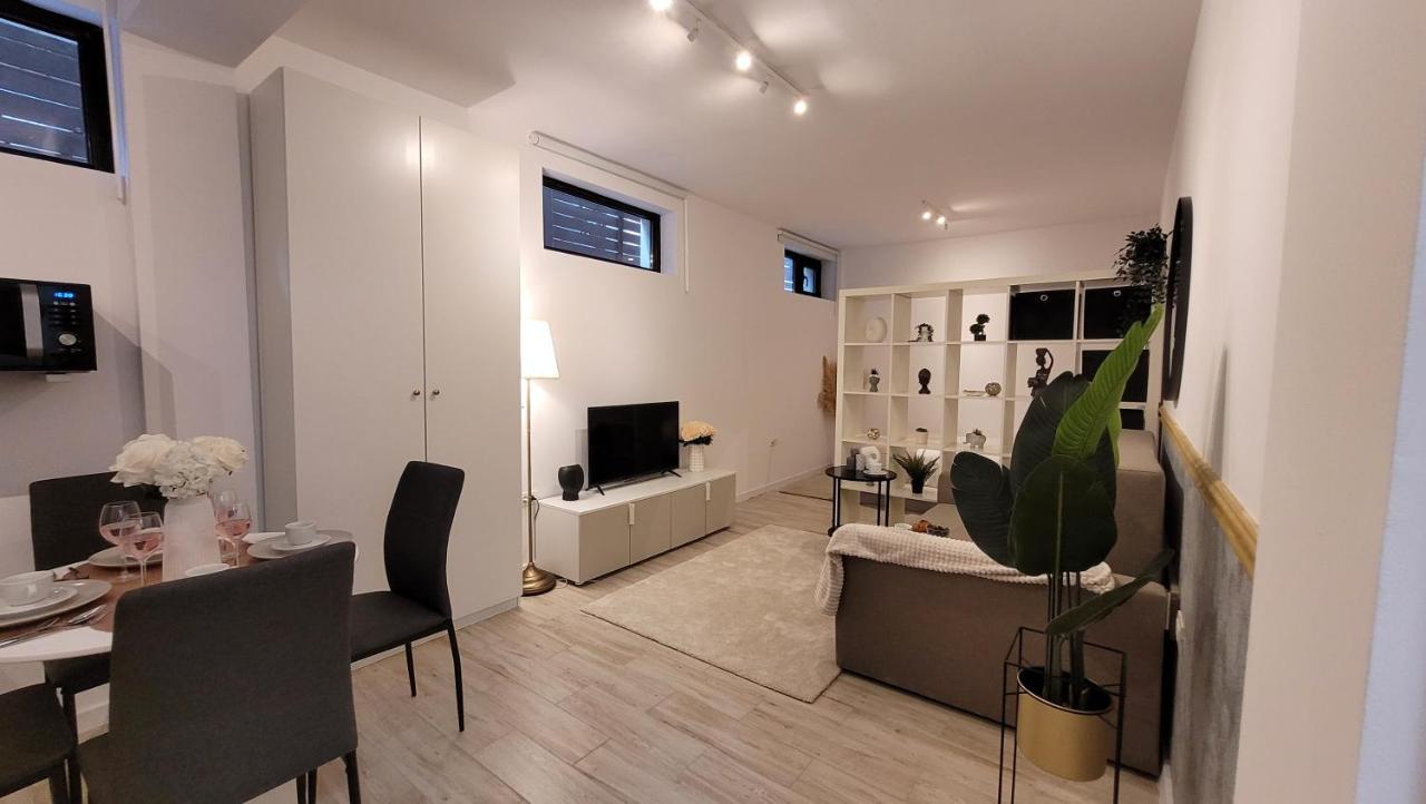 Luxury Mansion Apartment บูคาเรสต์ ภายนอก รูปภาพ